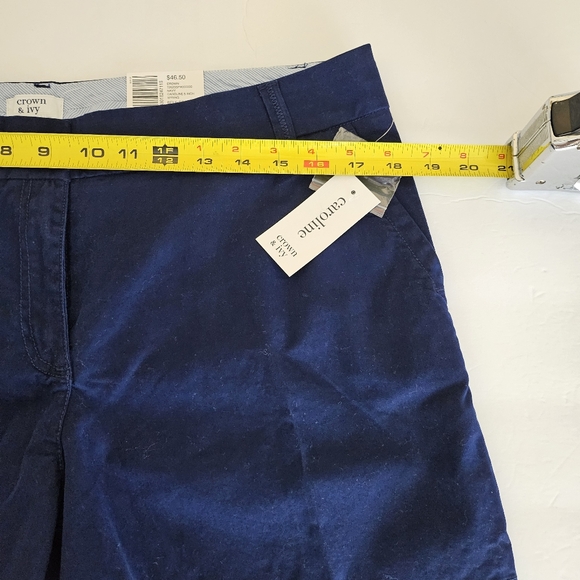 - Crown & Ivy Womens 10 NWT Navy Shorts Coroline pockets - Picture 5 of 8
